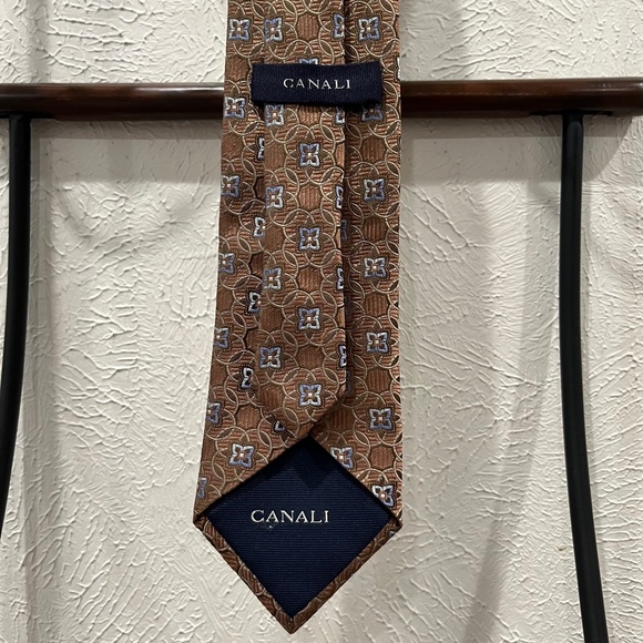 Men's Canali silk tie in tan with blue accents - Picture 4 of 8